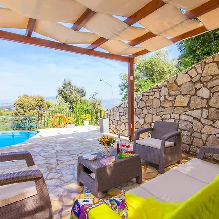 Villa 'villa Elissavet' - Kalami Bay - Family Pool House Gimari