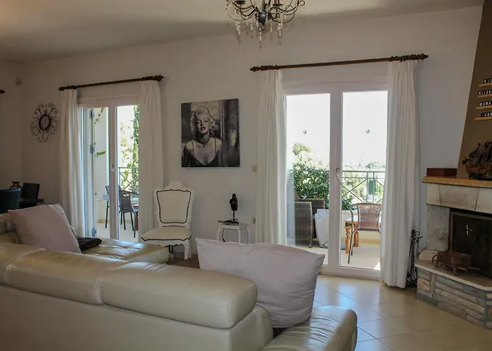 'villa Elissavet' - Kalami Bay - Family Pool House Гимари